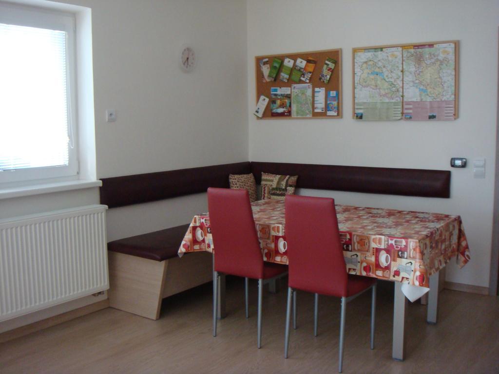 הוסטופצ'ה Apartman Kurdejov מראה חיצוני תמונה